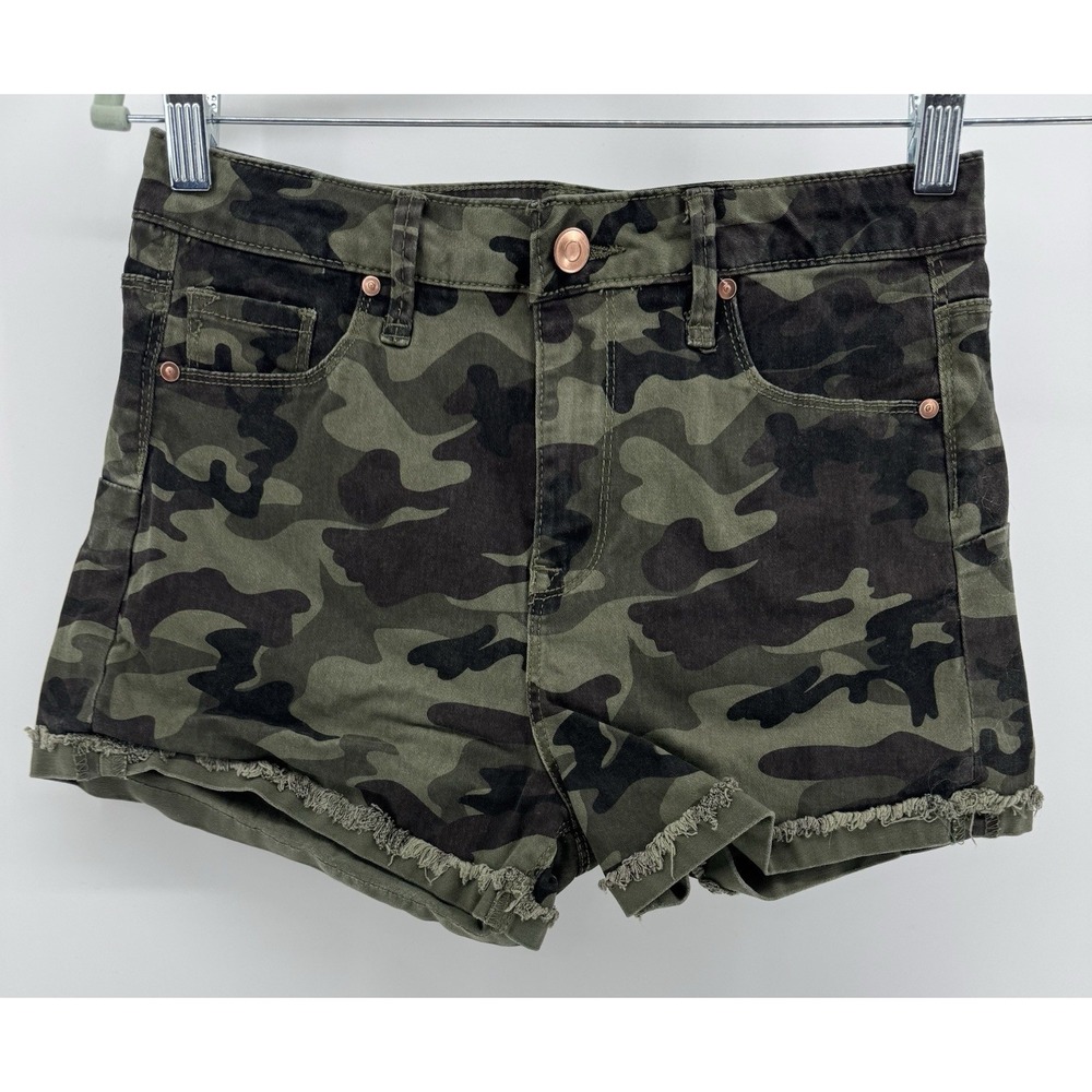 No Boundaries Women's Army Camo Print Cut-Off Denim Shorts Size 9
